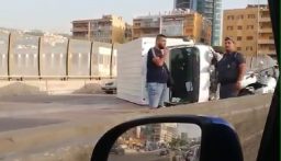 جريحان من التابعية السورية بحادث انقلاب شاحنة على طريق نهر الليطاني