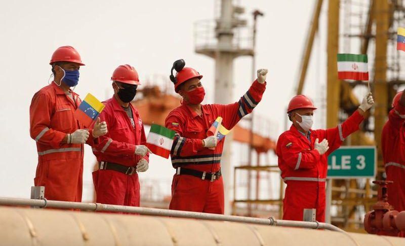 الوقود الإيراني يصل محطات فنزويلا والناقلة الخامسة تتجه للبحر الكاريبي