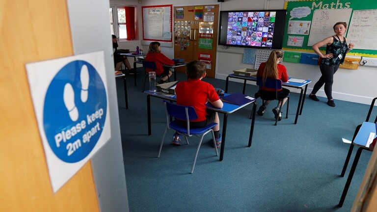 بريطانيا تعيد فتح المدارس وسط تخوف الأهالي من عدوى كورونا