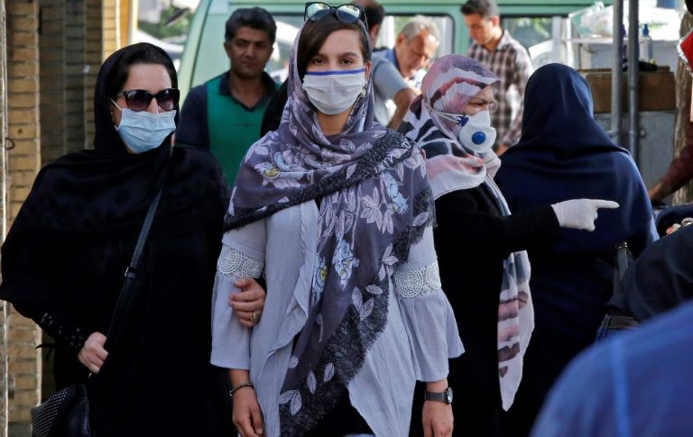 كورونا في إيران.. الوفيات اليومية تحت الـ200 لأول مرة منذ أسبوع