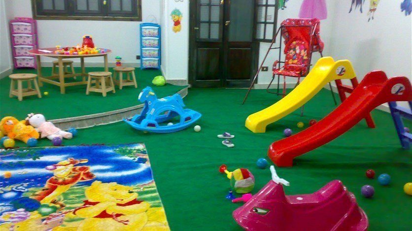 بعد وفاة طفلة داخل إحدى الحضانات.. “الصحة” تتحرّك!