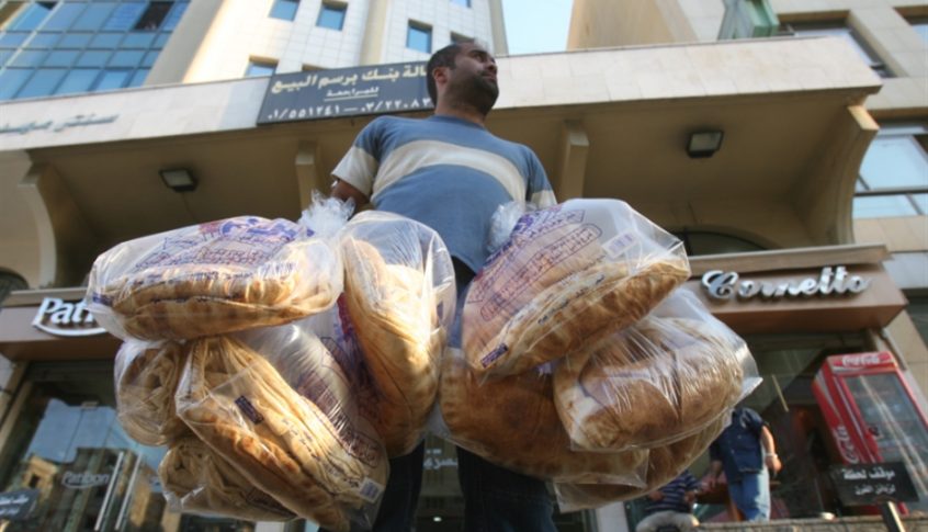 نقابة عمال المخابز في بيروت وجبل لبنان: للعودة عن قرار إنقاص وزن ربطة الخبز