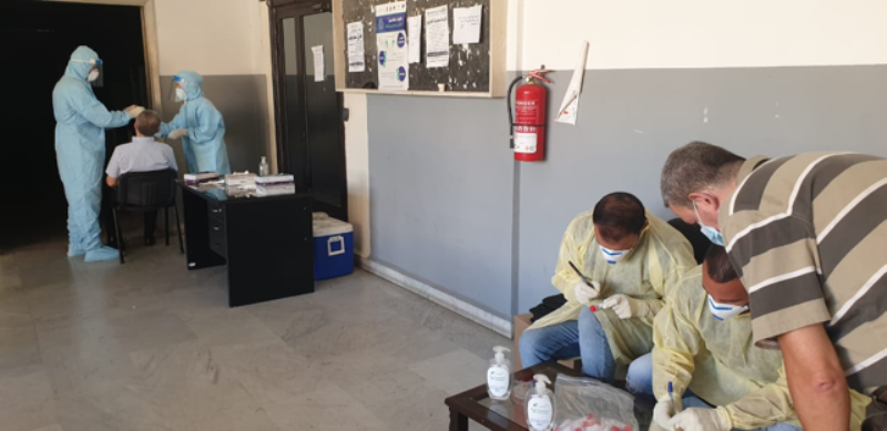 اجراء فحص الـ”PCR” للموظفين في نفوس سرايا طرابلس ومخالطين لمختار مصاب