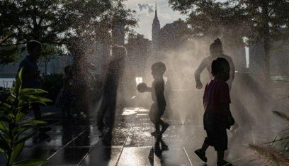 دراسة: الأطفال يحملون فيروس كوفيد-19