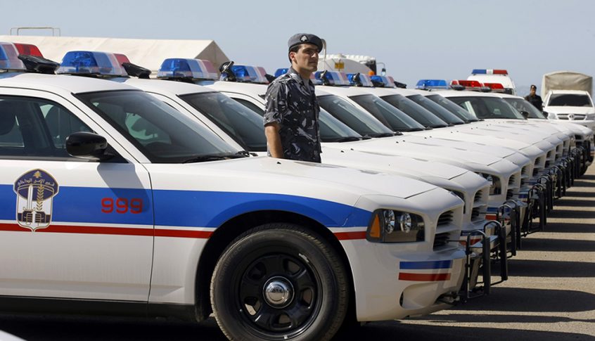 قوى الامن توقف متحرشا  بقاصر