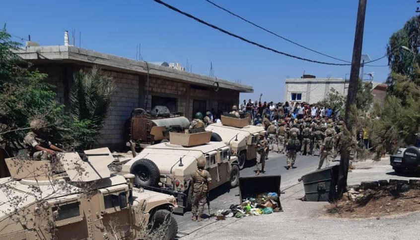 الجيش أوقف لبناني وسوريين أثناء محاولتهم تهريب كمية من البنزين والمازوت الى سوريا