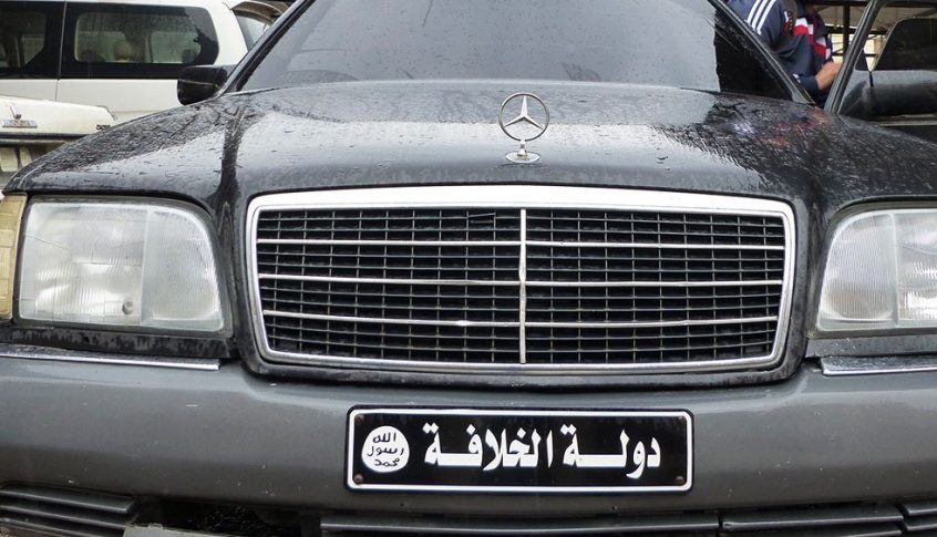 المرصد السوري: داعش قتل 52 عسكريا و18 مدنيا في 6 هجمات بالبادية السورية