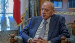 بري سلم الحزب الورقة ليدرسها