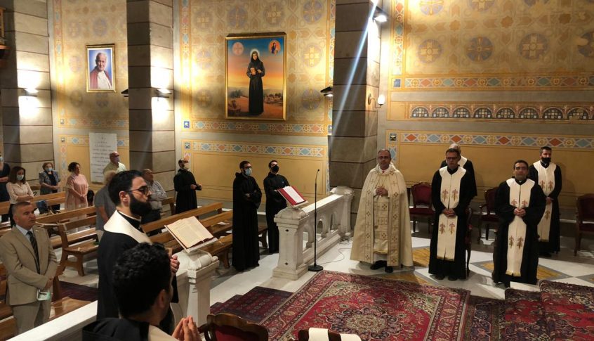 الرعيّة المارونيّة في روما احتفلت بالذبيحة الإلهيّة على نيّة الشعب اللبناني