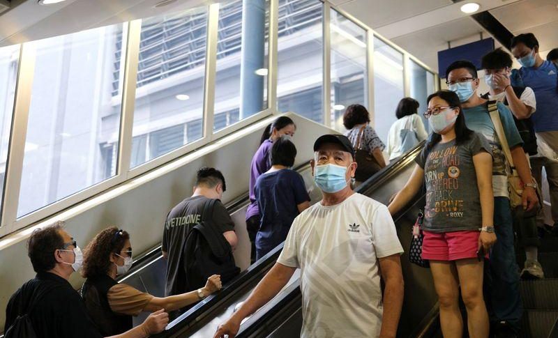 هونغ كونغ تعلن تخفيف بعض قيود كورونا هذا الشهر