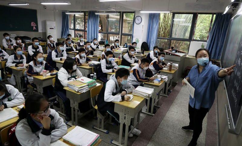 ووهان الصينية: المدارس تستأنف نشاطها الثلاثاء
