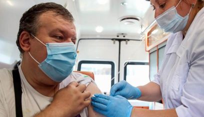 روسيا توزع الدفعة الأولى من اللقاح المضاد لـ”كورونا”