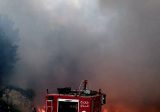 إندلاع النار في مكب للنفايات في محلة النبع في خراج فنيدق