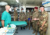 قائد الجيش يتفقد المستشفى الميداني الإيطالي