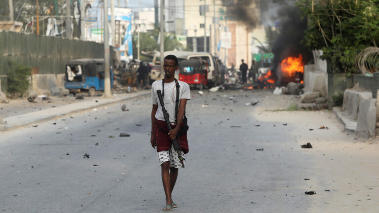 تفجير انتحاري أمام مسجد جنوب الصومال أوقع قتلى وجرحى
