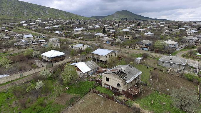 الجيش الأذربيجاني قصف مناطق حدودية في أرمينيا