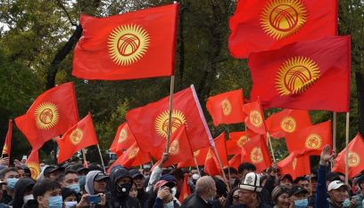 برلمان قرغيزستان يجتمع لإنهاء الفراغ في السلطة
