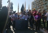 إحتفال مجموعات من الحراك بالذكرى الاولى ل17 تشرين في ساحة الشهداء