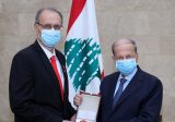 وسام الأرز من رئيس الجمهورية لرئيس الجمعية اللبنانية لمكافحة سرطان الثدي