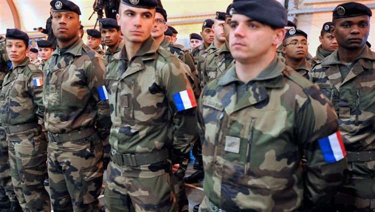 قائد القوات البرية الفرنسية: علينا الاستعداد لمواجهات ساخنة