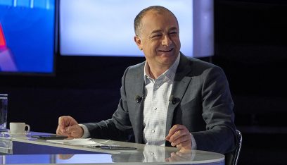 بو صعب لـ”صار الوقت”: اعد أهالي العالقين في غزة بادراج هذا البند على جدول اعمال الوساطات الخارجية