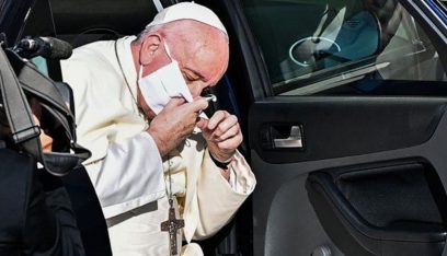 البابا فرنسيس يقوم بجهد كبير يمكن أن يعرض حياته للخطر