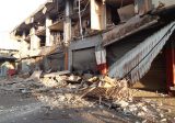 انهيار حائط خارجي لمبنى في المدينة الصناعية في صيدا