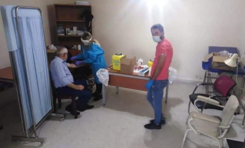 حملة فحوص مخبرية واخذ عينات دم لمستشفى رزق في كفرملكي