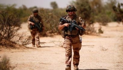 الجيش الفرنسي يقتل خمسين عنصرا من تنظيم القاعدة قرب الحدود بين مالي وبوركينا فاسو