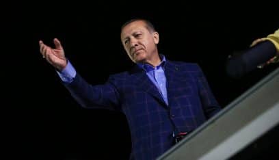 أردوغان يهدد بطرد سفراء 10 دول