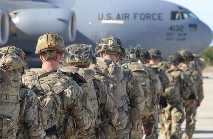 العراق: أميركا ستخفض وجودها العسكري في البلاد