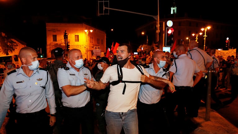 مواجهات بين الشرطة الإسرائيلية ومتظاهرين مناهضين لنتنياهو