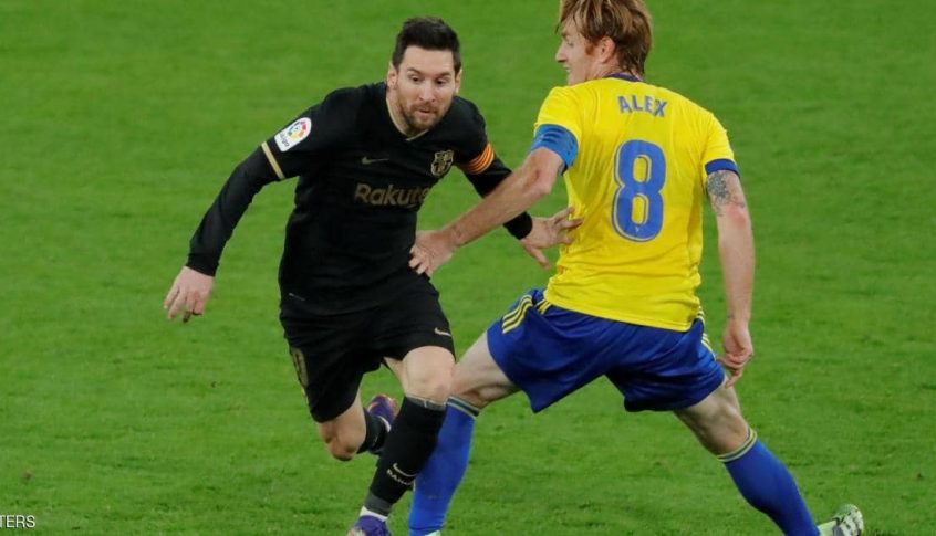 بالفيديو: برشلونة يتعرض لهزيمة مفاجئة في قادش بعد خطأ فادح…