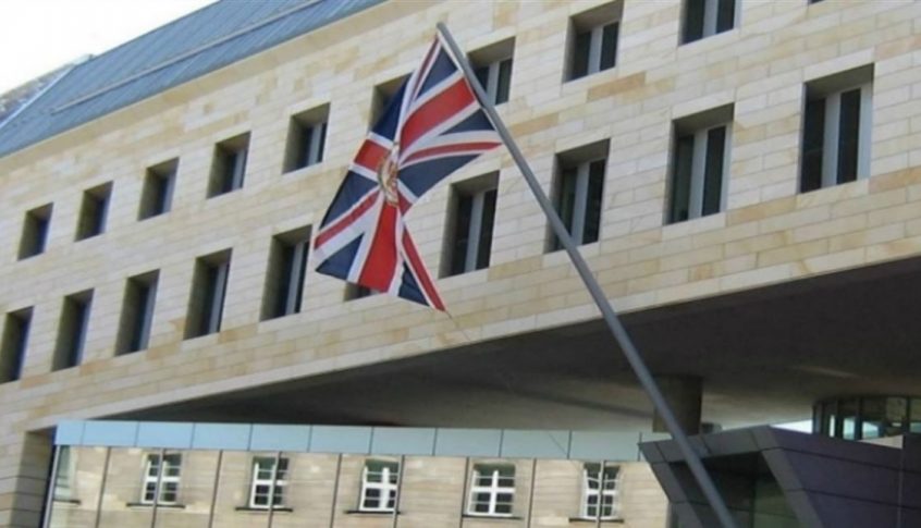سفير بريطانيا في لبنان: لقاؤنا مع الرئيس نواف سلام كان بناءً بحثنا مختلف المواضيع وكلنا تفاؤل بأن الحكومة الجديدة تمثل فرصة للتغيير والإصلاح