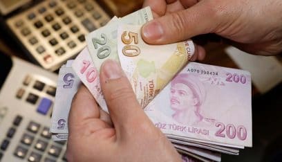 هبوط حاد لليرة التركية مقابل الدولار