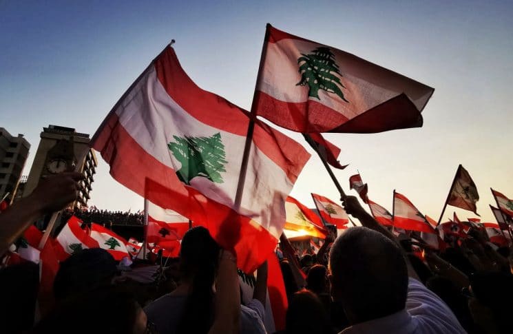 مسؤولٌ كبير: هناك مخططٌ لإسقاط لبنان وانهياره!