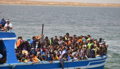 مقتل 20 مهاجرًا إثر غرق قارب قبالة السواحل التونسية