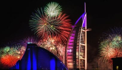 كيف احتفل الاماراتيون بمناسبة رأس السنة في الإمارات العربية المتحدة؟ (بالفيديو)