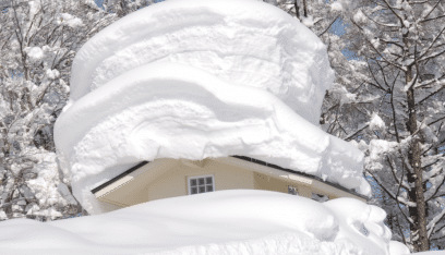 مصرع أكثر من 60 ياباني بسبب الثلوج