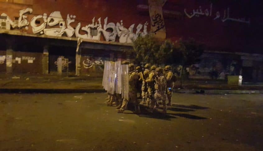 الجيش اللبناني يدخل إلى ساحة النور في طرابلس