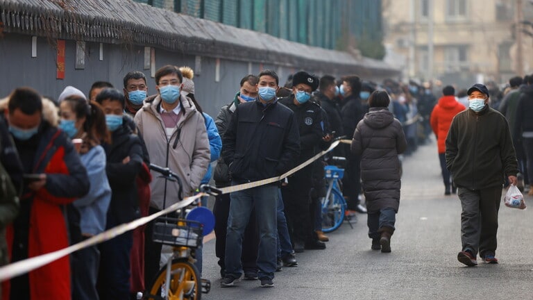 بكين تبدأ إجراء فحوصات واسعة للكشف عن المصابين بكورونا