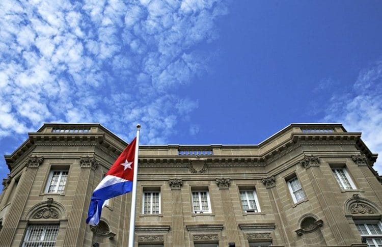 في حزمة إصلاحات جديدة.. كوبا تلغي العملة المزدوجة وترفع الرواتب