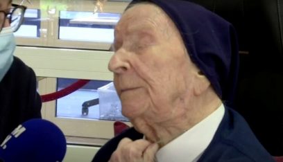 بعد تعافيها من كورونا.. معمرة أوروبية تحتفل بعيد ميلادها الـ117 (فيديو)