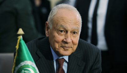 أبو الغيط يخاطب بلينكن وبوريل: يجب “التدخل بقوة
