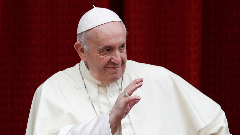 البابا فرنسيس يختتم زيارته إلى السودان: دعوة من أجل السلام وإلقاء السلاح