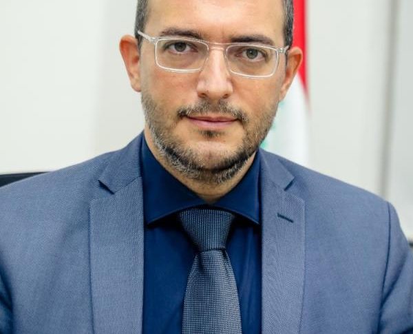 رئيس التفتيش المركزي: نتابع باهتمام الاعتداء على سيارة مفتشة تربوية ونستنكره