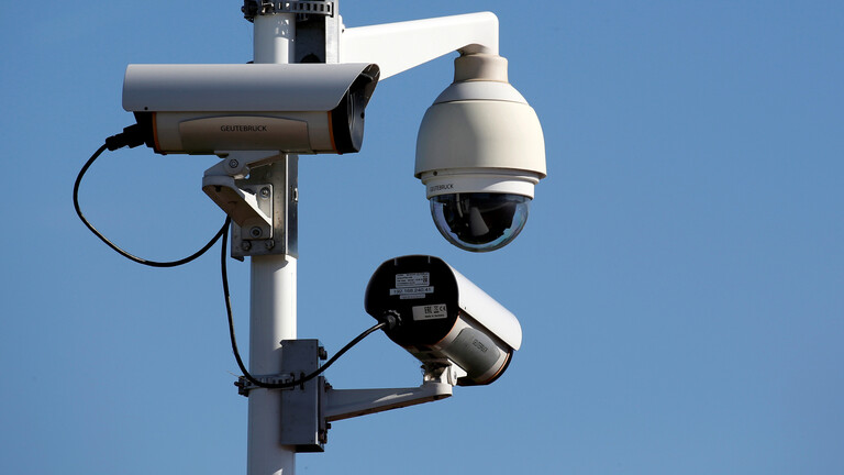 قرصنة مئات آلاف كاميرات المراقبة حول العالم