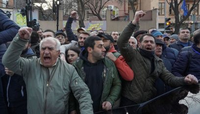 إجراءات أمنية مشددة في يريفان وتواصل الاحتجاجات