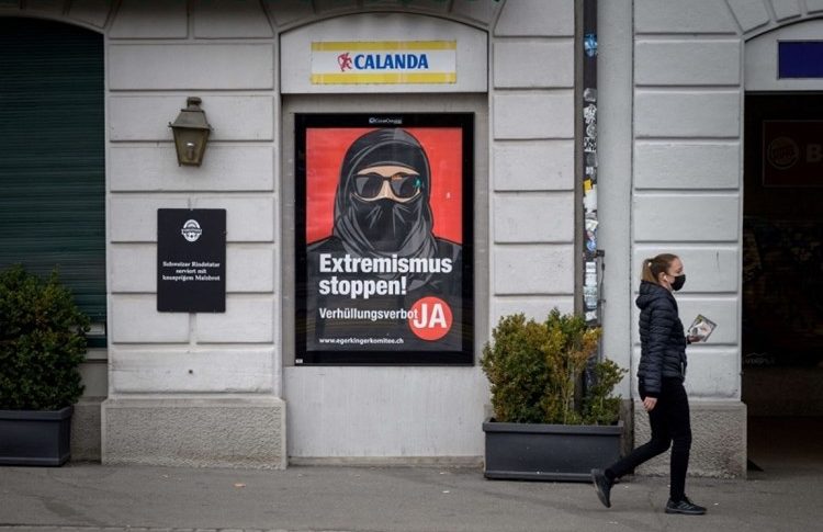 السويسريون يصوتون على مقترح لمنع النقاب في الأماكن العامة