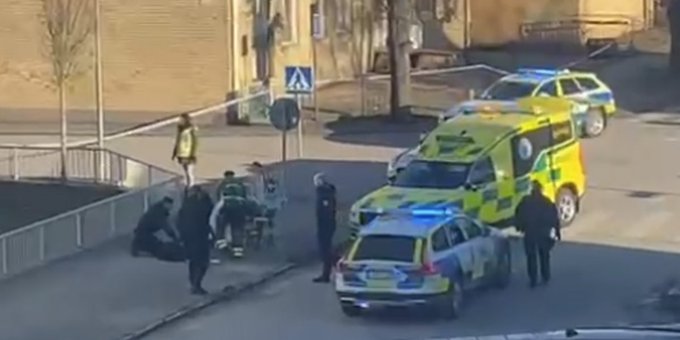 بالفيديو: لحظة اعتقال منفذ الهجوم المسلح في مدينة فيتلاندا السويدية